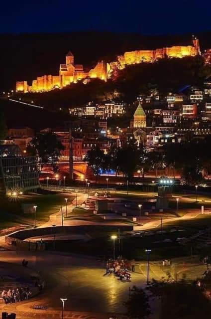 Hotel Vamax Тбилиси Экстерьер фото
